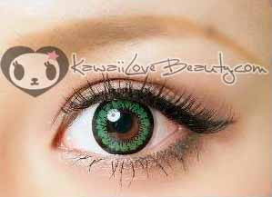 Circle lens on dark eyes - Angel Green CM833 by Geo Magic Color. Main image