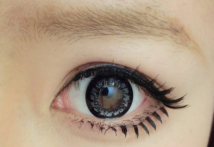 Barbie Angel Grey Circle Lenses Secondary image