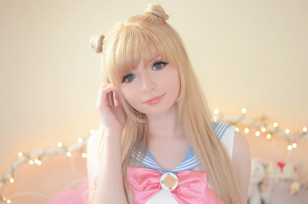Melon circle lenses, model photo for cosplay