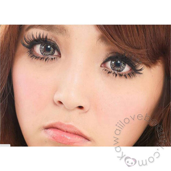 Barbie Luna Grey Circle Lenses Secondary image