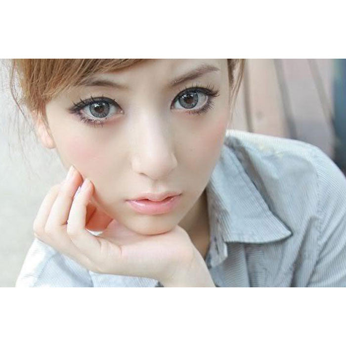 Barbie Puffy 3 Tones Grey colored soft contact lenses by Dueba.