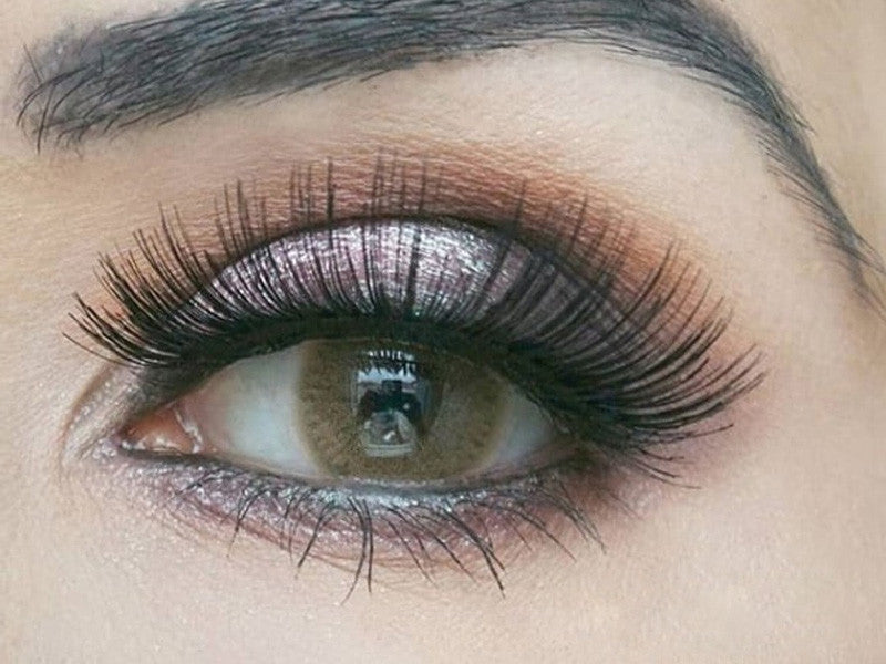 Cloud Brown silicone hydrogel colored contact lenses in natural lighting