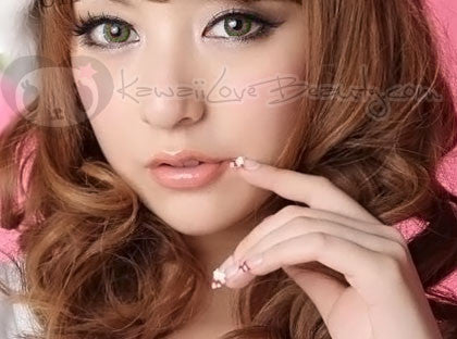 CM953 Geo Berry Holic Green colored circle contact lenses.