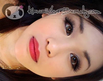 Magic Color Berry Holic Brown CM958 tri-color contact lenses by Geo.