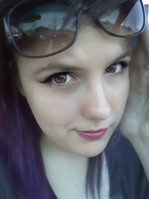 Luna Grey circle lenses by Barbie (Dueba). Photo: cuddlemonsterz.blogspot.com