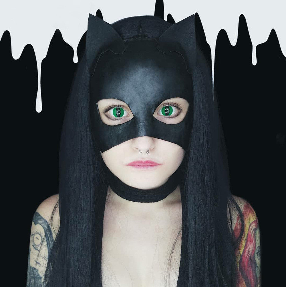 Crazy Lab Alian green slit cat eye color contacts Main image