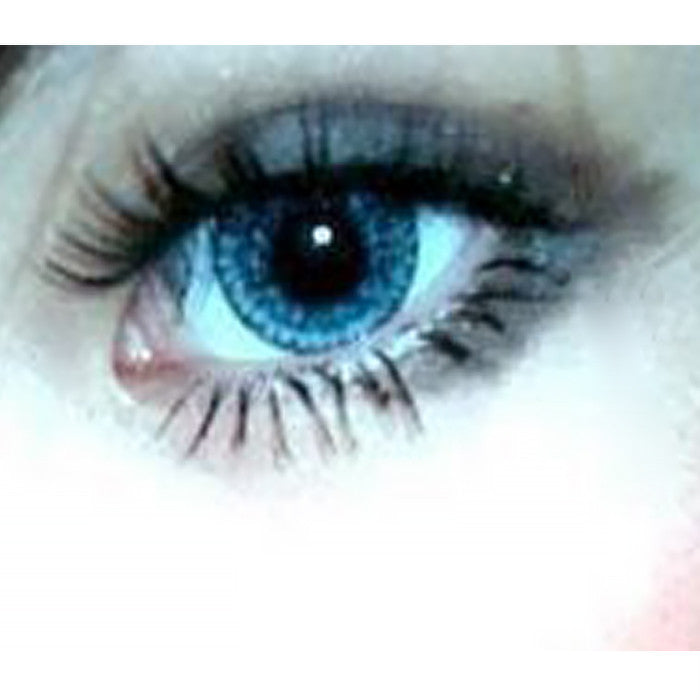 CH622 Nudy Blue circle lens on brown eyes