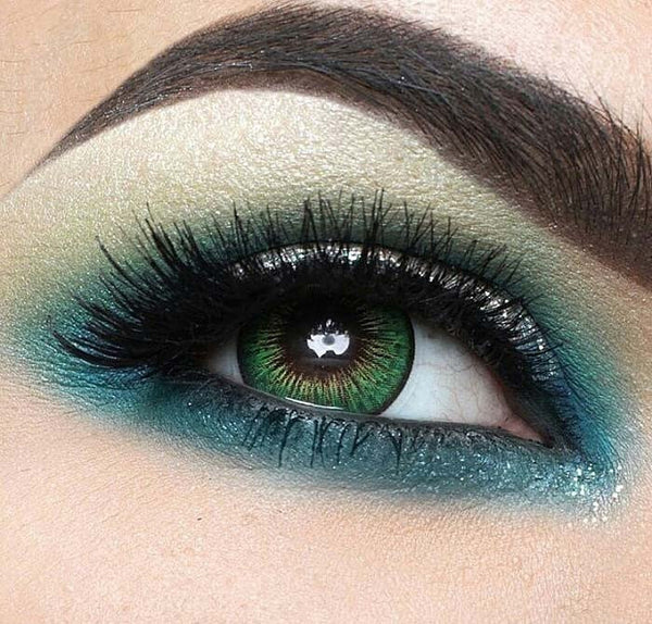 Vivid tricolor green contacts / circle lenses in #19 Lime by FreshTone Colors of the Wind.
