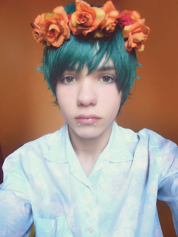 Melon circle lenses on model
