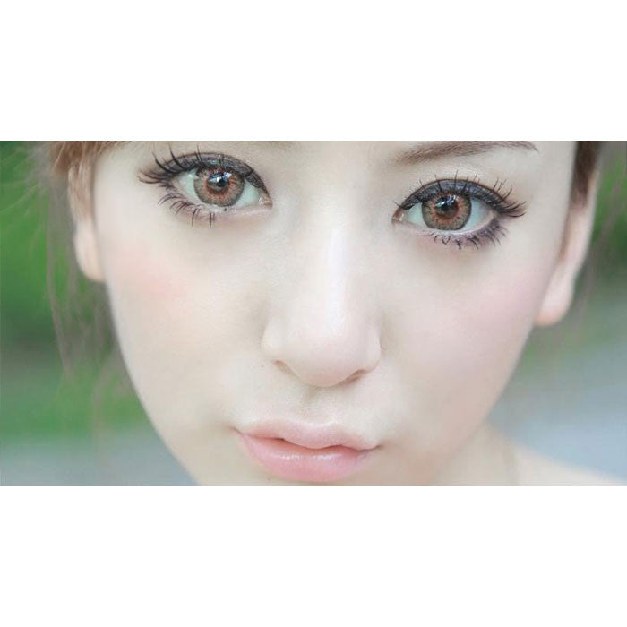 Barbie Puffy 3 Tone Brown soft contact lenses give your eyes a stunning doe-eyed look.