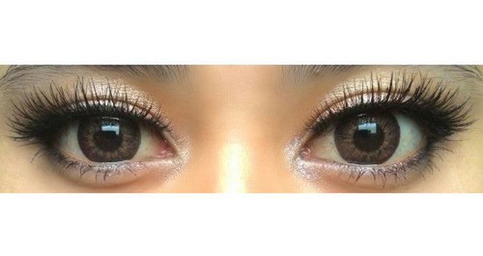 Puffy Hazel circle lenses on dark eyes (Sweety brand Korea)