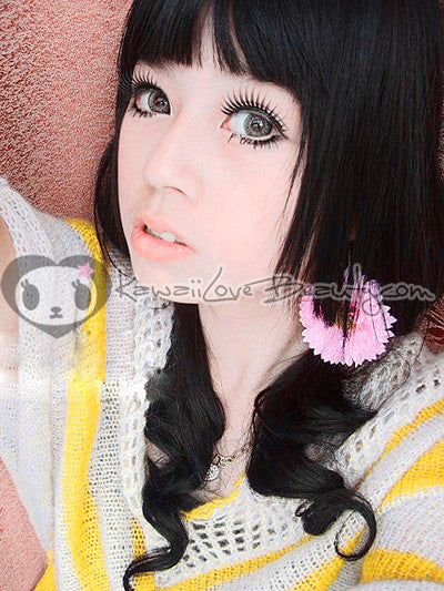 YH-305 Twins Grey colored circle lenses for bright, beautiful eyes.