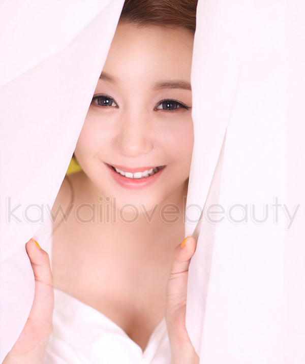 Cute ulzzang look with 15.0mm Geo Natural grey circle lenses.